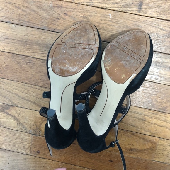 Nine West Just Maybe black Strappy Peep Toe Heels - Picture 4 of 6